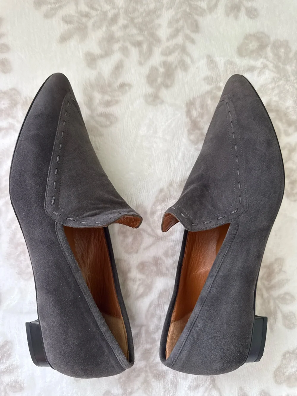 Aquatalia Gray Suede Slip On Loafers Pointed Toe Italy